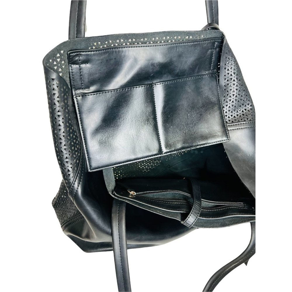 Vince Camuto Leila Perforated Leather Shopper Tote Bag Black 18.5โ x 12.5โ EUC - Picture 8 of 12